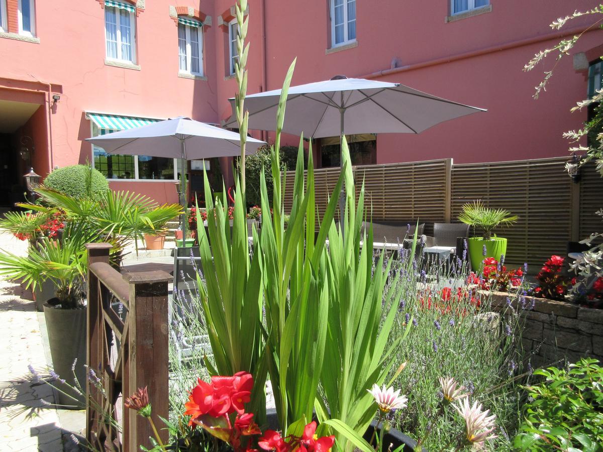 Le Trianon Hotel Etel Exterior photo