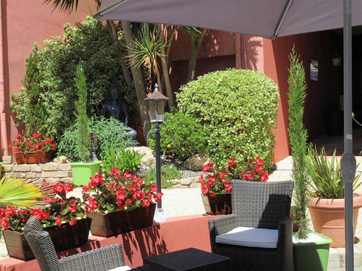 Le Trianon Hotel Etel Exterior photo